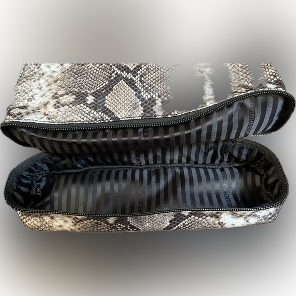 NWT-Rare Python Print Victoria’s Secret Cosmetic Organizers - Picture 13 of 13